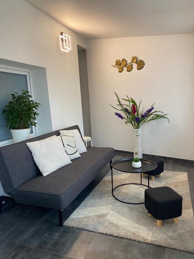 3 Apartments In 1 Location Prag Exterior foto
