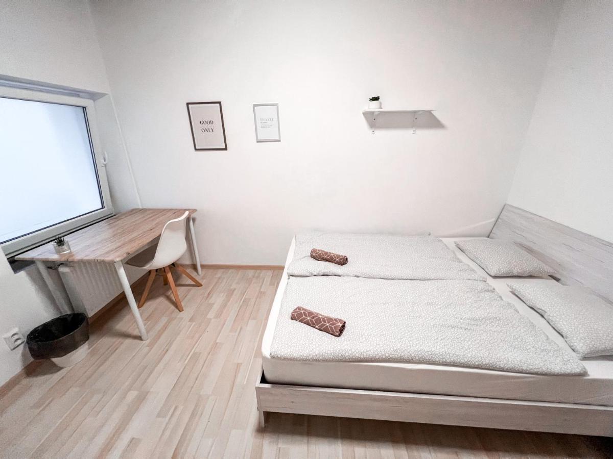 3 Apartments In 1 Location Prag Exterior foto